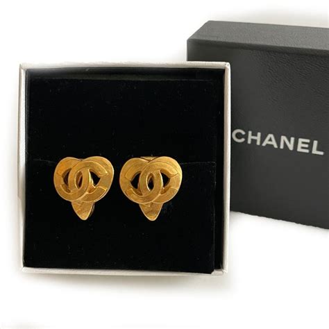 chanel orecchini riproduzione